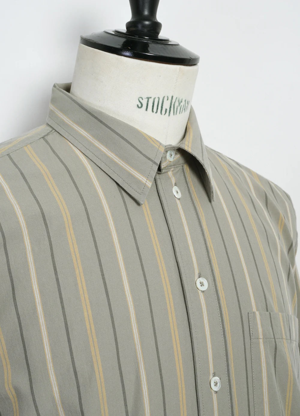 Raymond, Relaxed Classic Shirt, Khaki Stripes-Skjorter-Hansen Garments-Motorious Copenhagen