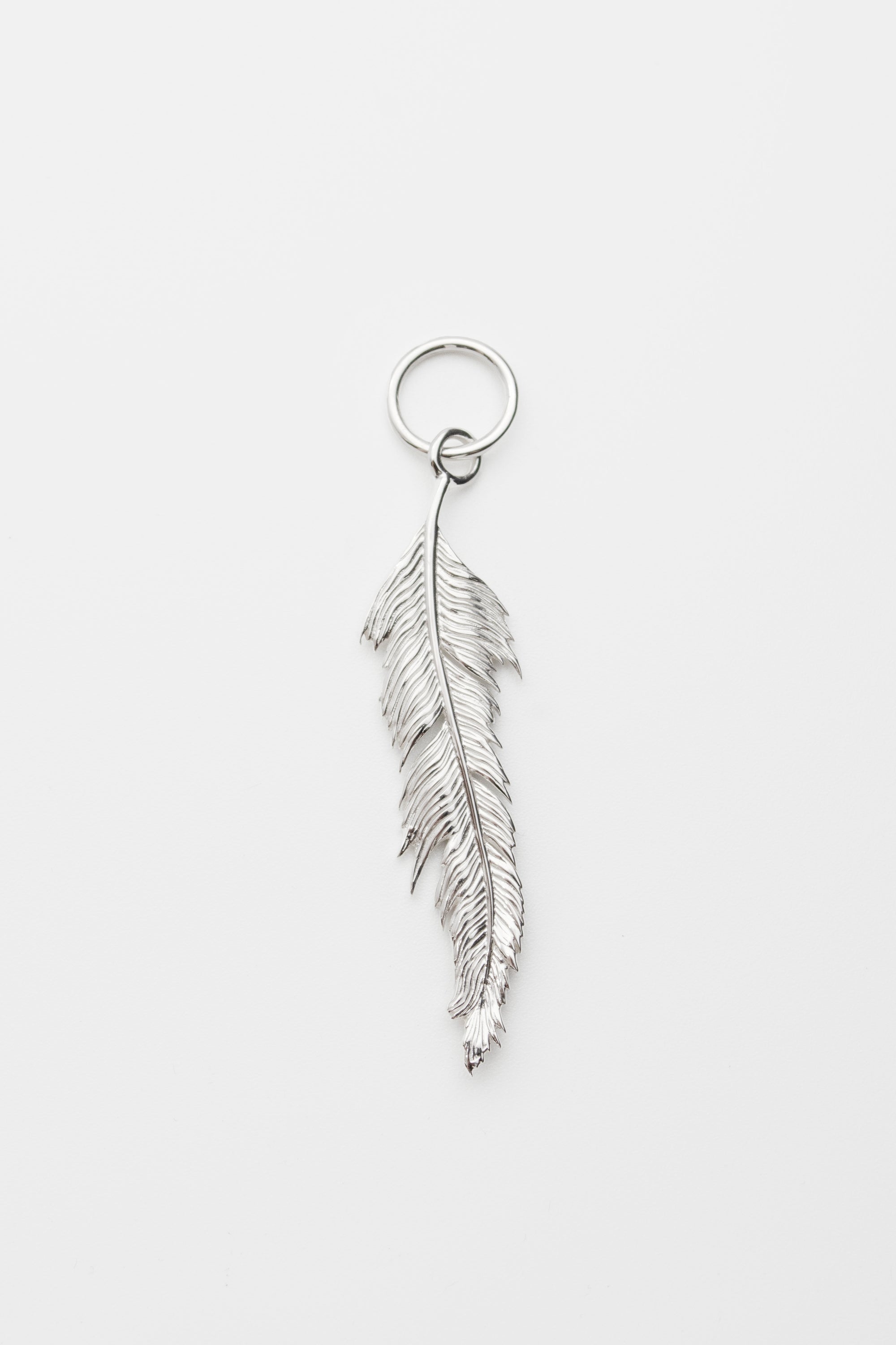 Medium Feather, SKATA SKATA collection-Ringe og Halskæder-O.P. Jewellery-Motorious Copenhagen