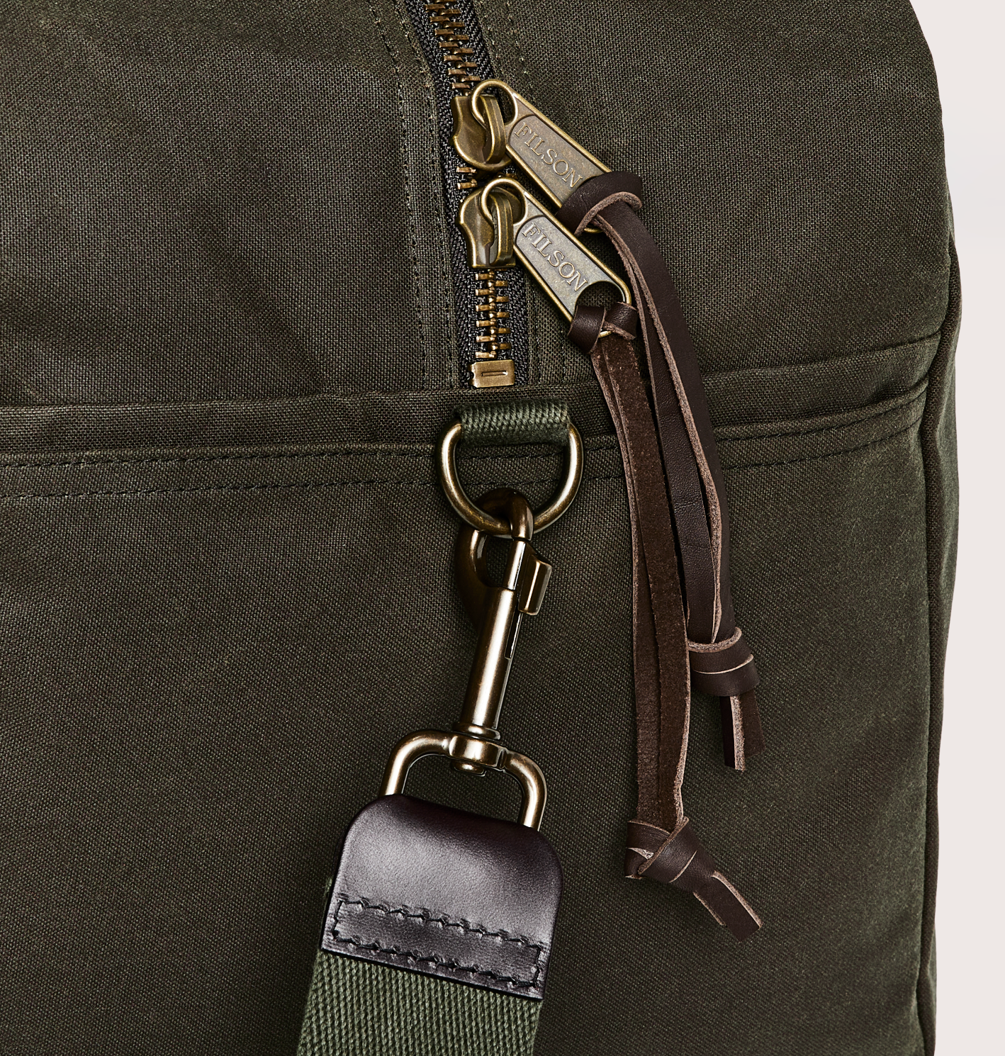Filson Tasker Medium Tin Cloth Duffle Bag, Otter Green