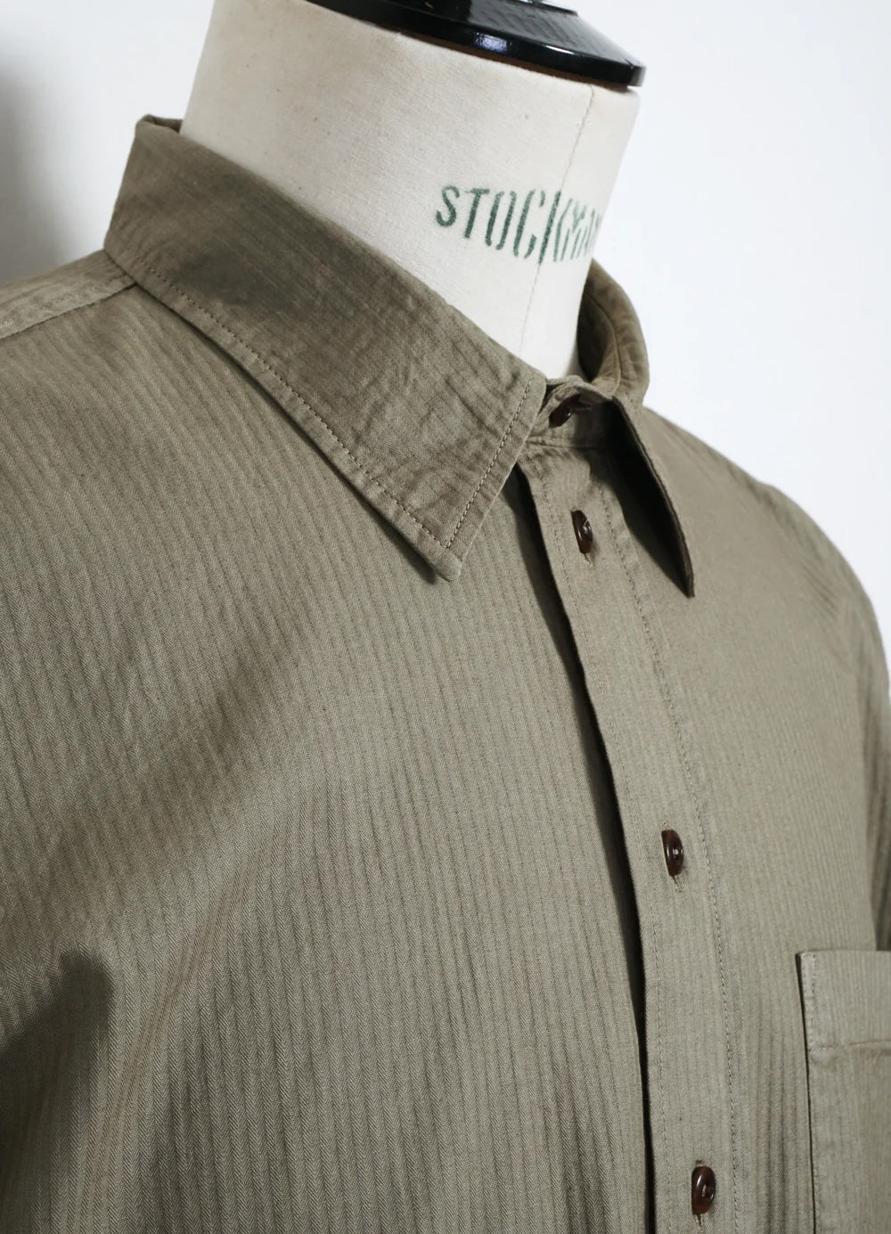 Raymond, Relaxed Classic Shirt, Bay Leaf-Skjorter-Hansen Garments-Motorious Copenhagen