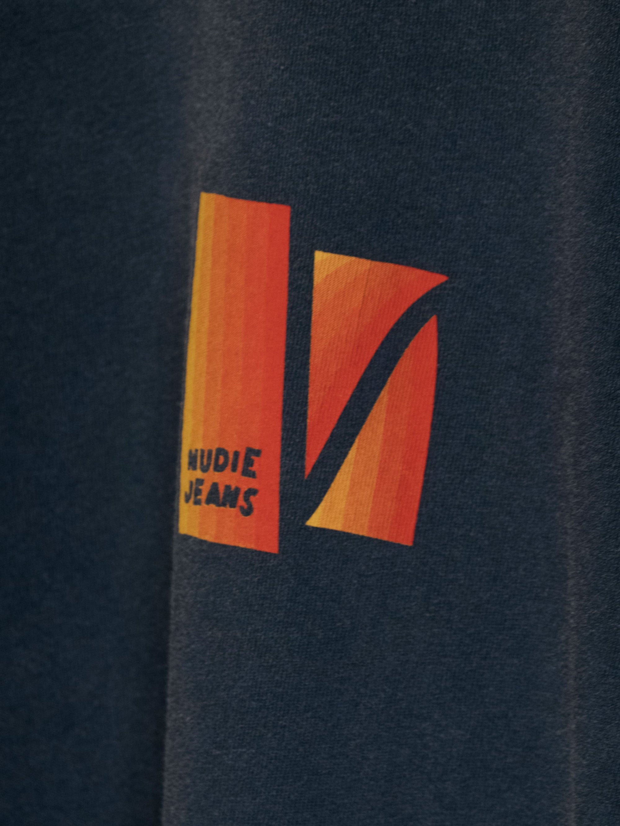 Roy Sunburns T-Shirt, Antracite-T-shirts-Nudie Jeans-Motorious Copenhagen