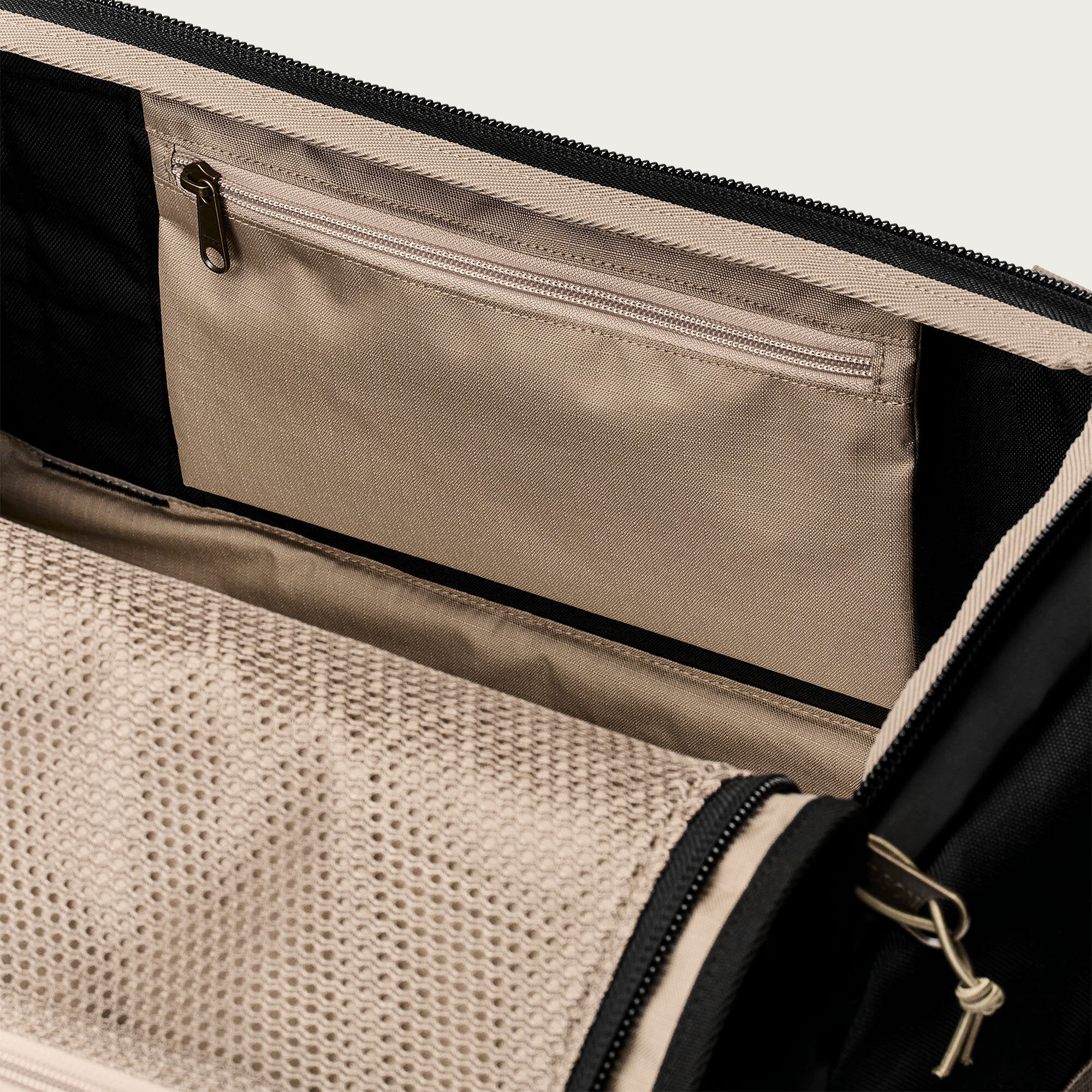 Scout 50 liter Duffle, Black/Covert-Tasker-Filson 1897-Motorious Copenhagen