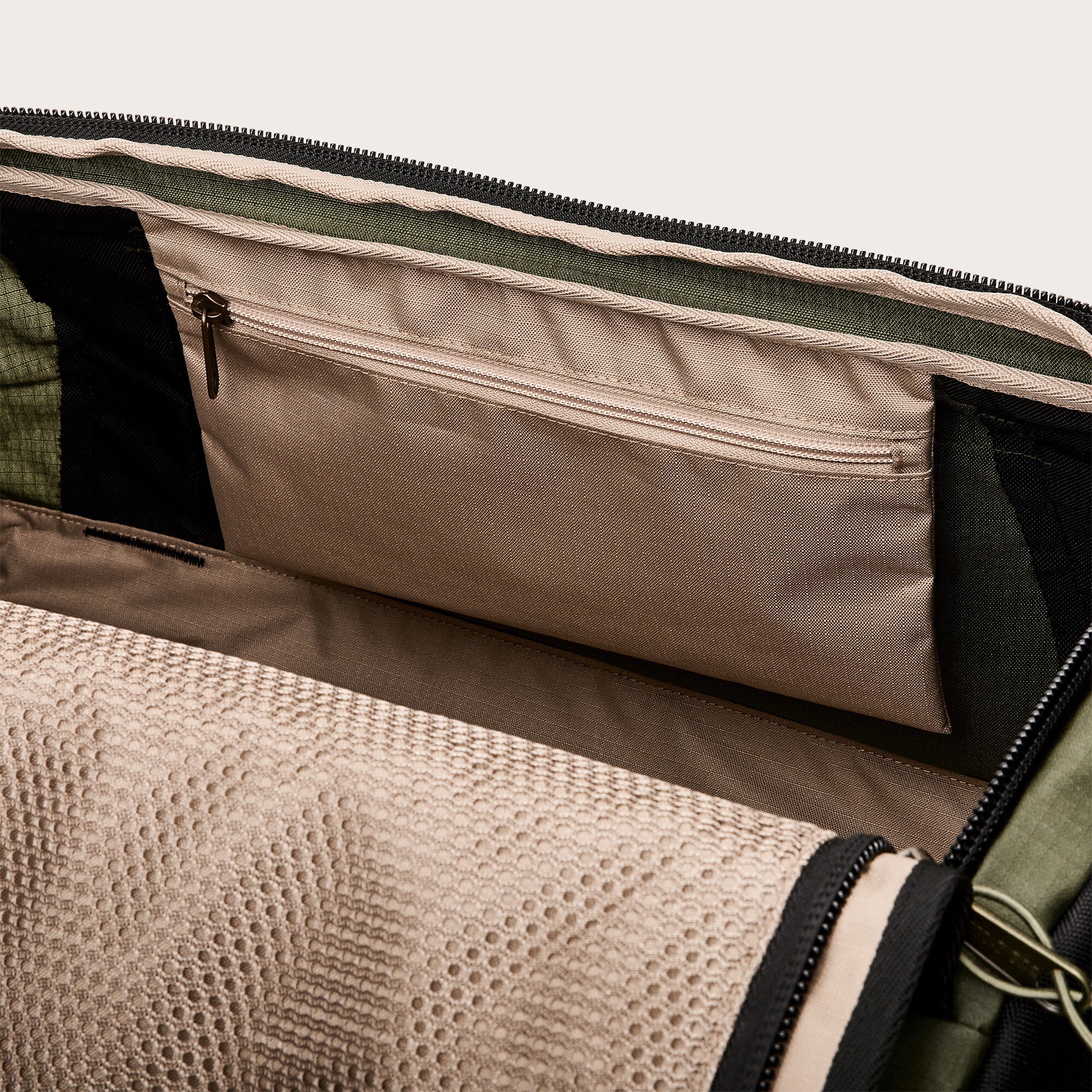 Scout 50 liter Duffle, Olive/Black/Covert-Tasker-Filson 1897-Motorious Copenhagen
