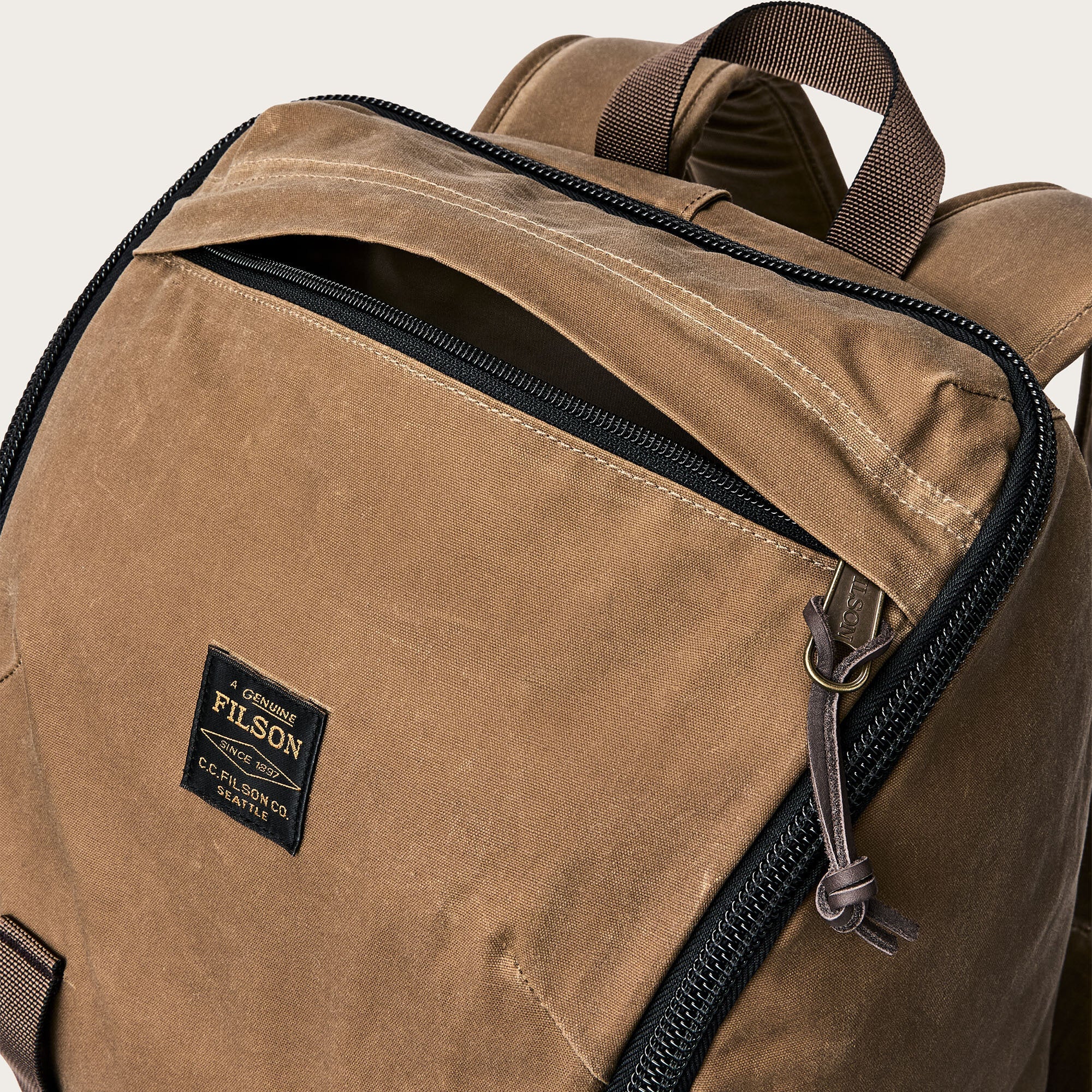 Trapper Creek 28l Backpack, Dark Tan-Tasker-Filson 1897-Motorious Copenhagen