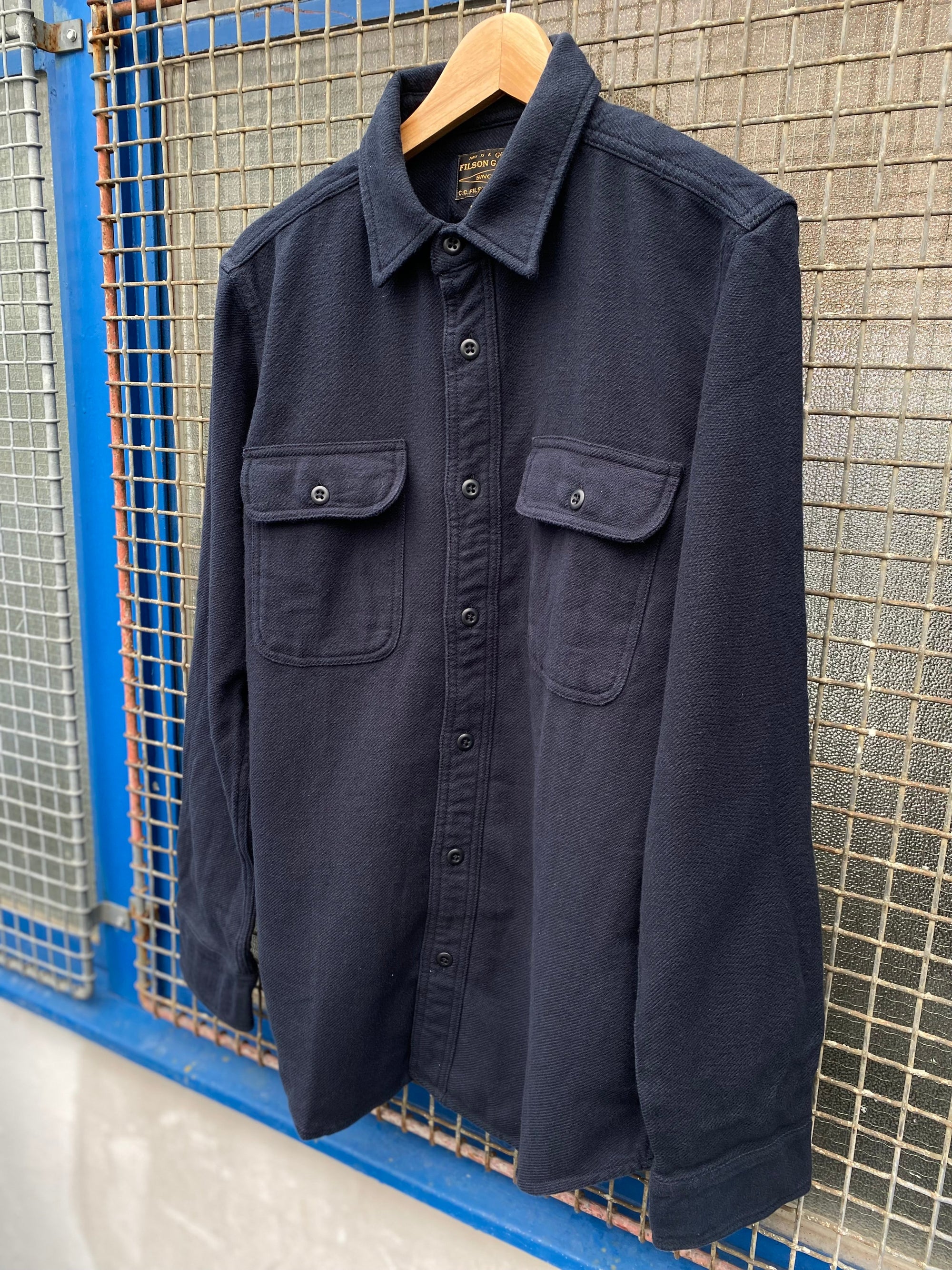 Vintage Flannel Work Shirt, Dark Navy Salute-Skjorter-Filson 1897-Motorious Copenhagen