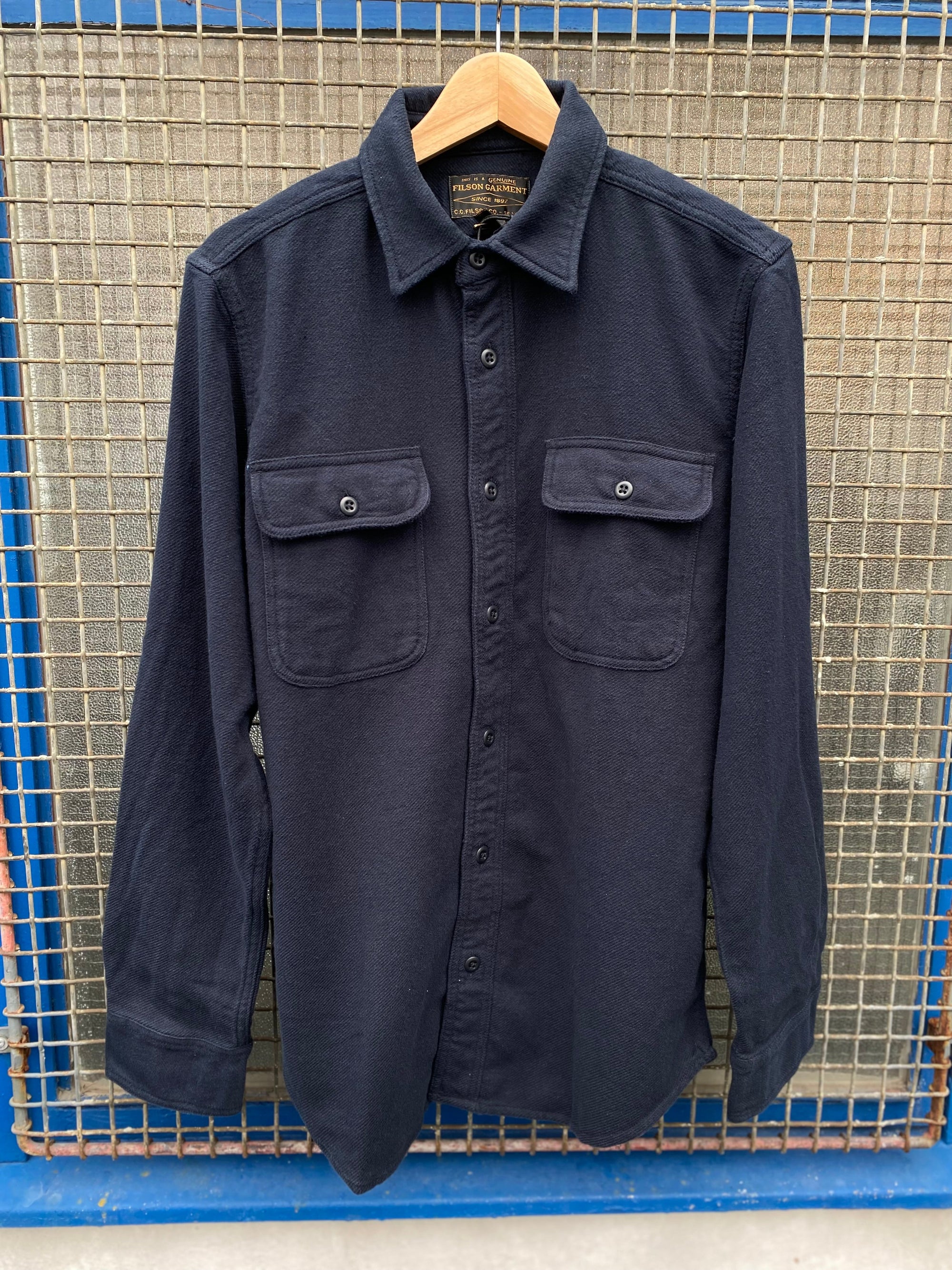 Vintage Flannel Work Shirt, Dark Navy Salute-Skjorter-Filson 1897-Motorious Copenhagen