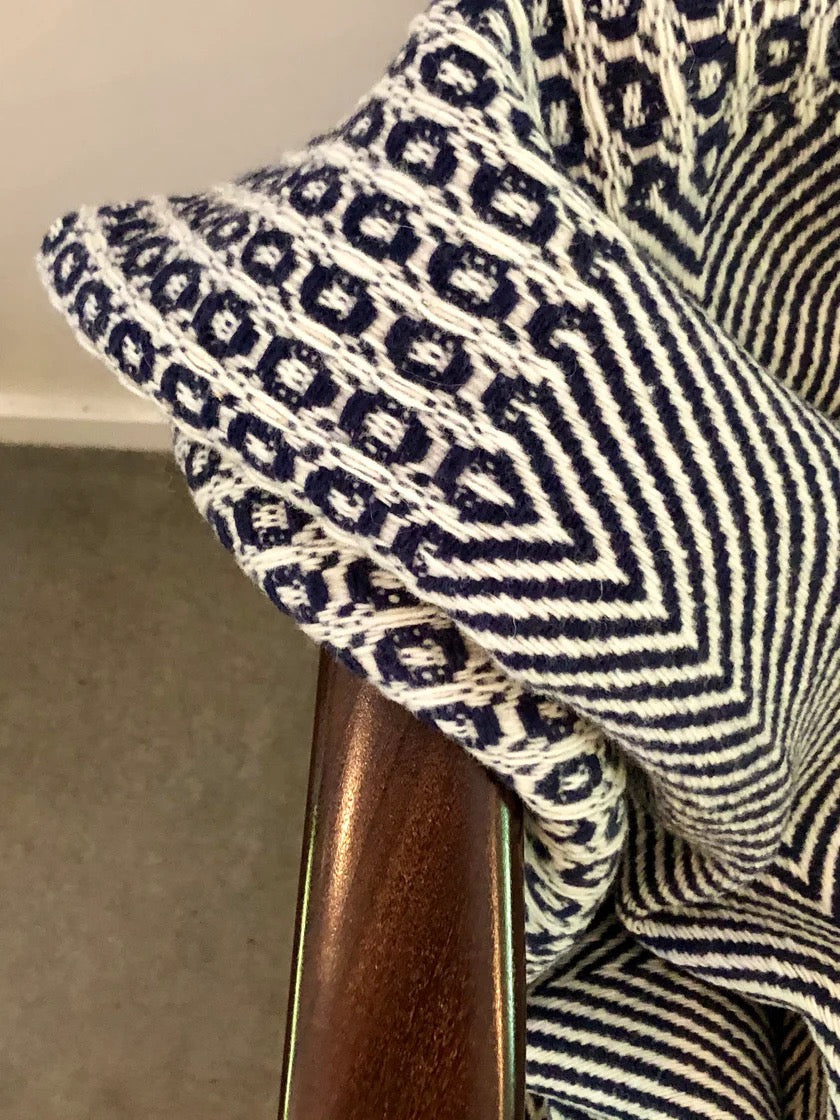 'Belmonte' Poncho, Organic wool-Jakker-School of Life Projects-Motorious Copenhagen