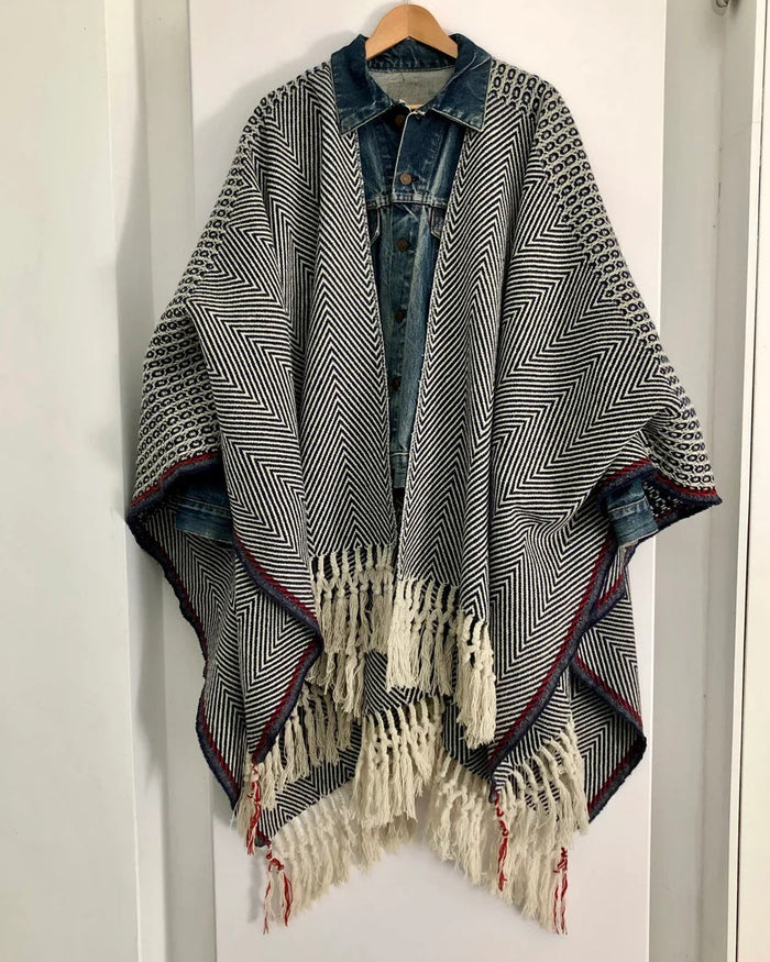 'Belmonte' Poncho, Organic wool-Jakker-School of Life Projects-Motorious Copenhagen
