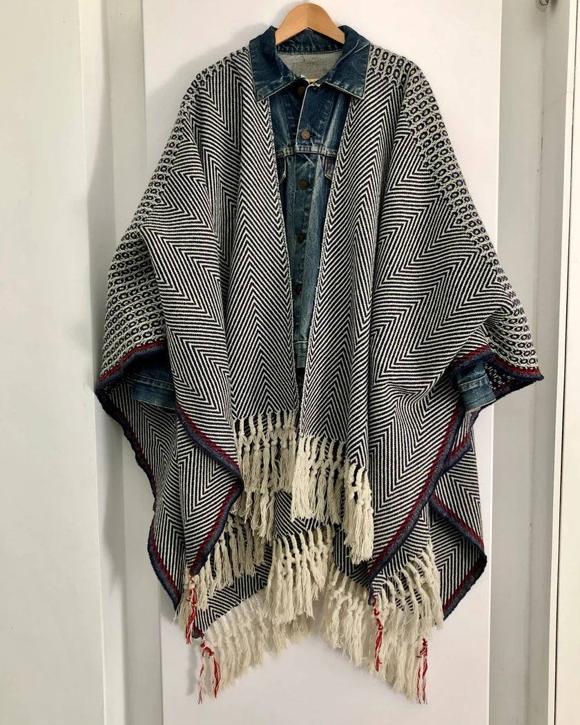 'Belmonte' Poncho, Organic wool-Jakker-School of Life Projects-Motorious Copenhagen