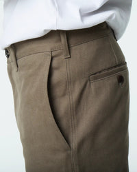 Service Chino, Keats Cotton, Lovat-Bukser-Eat Dust-Motorious Copenhagen
