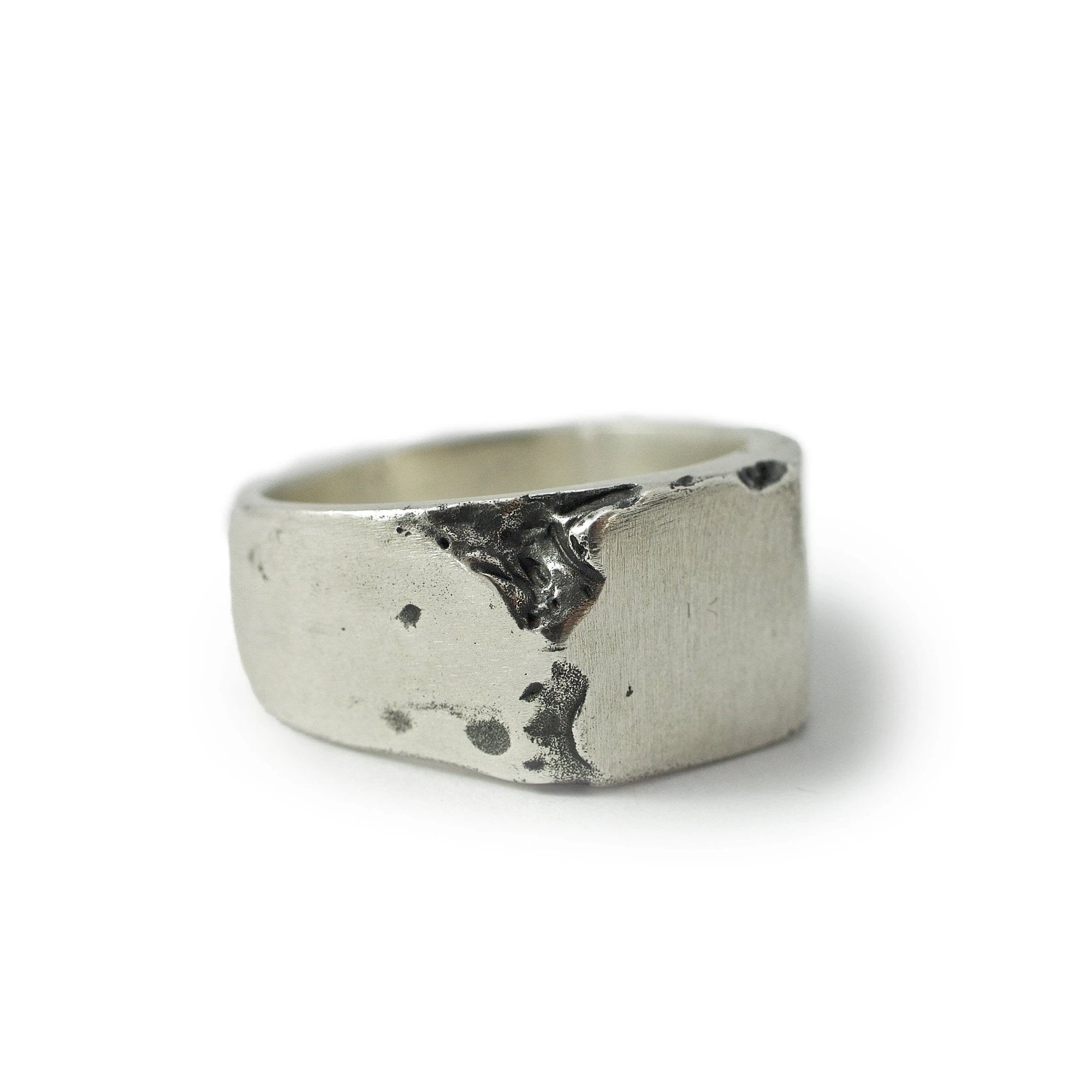 Signet Ring, Classic, Carved-Ringe og Halskæder-Black Rock Jewel-Motorious Copenhagen